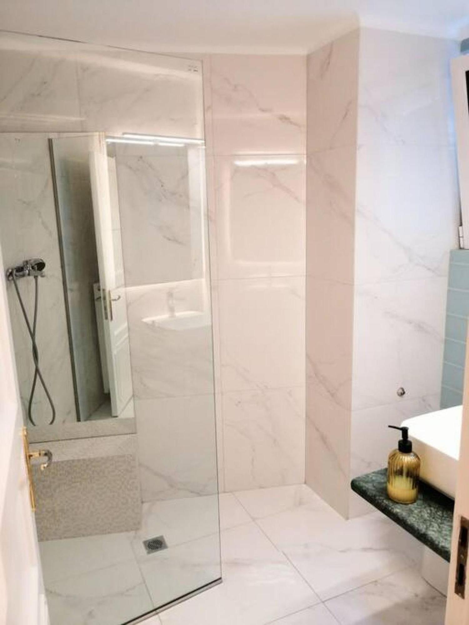 Elegant Apartment In Syntagma Square 雅典 外观 照片